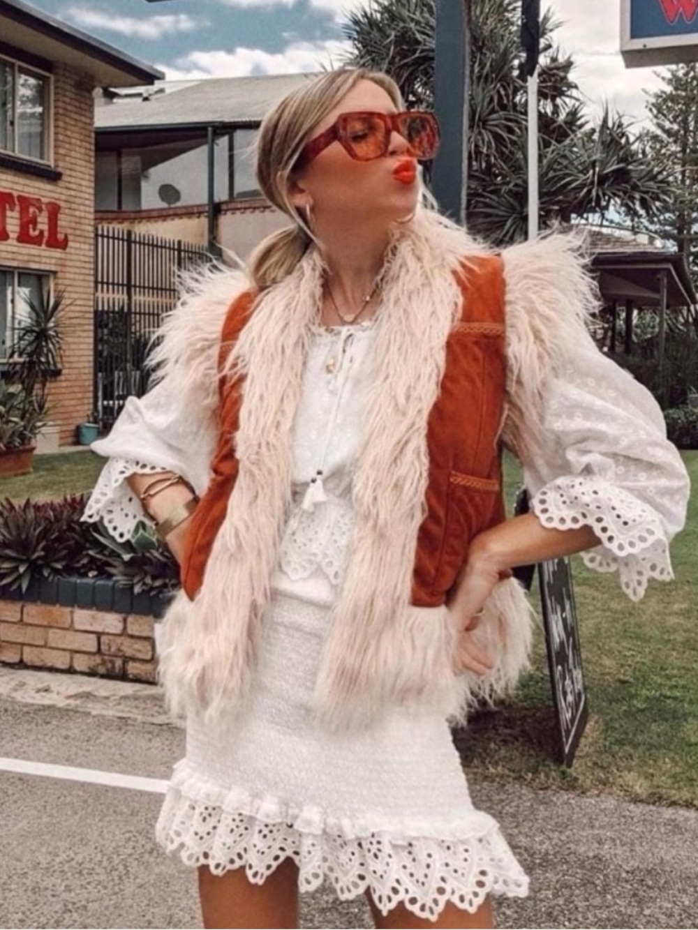 Spell Vest Joan Shearling Fur in Suede Copper Red
